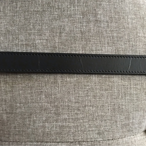 Louis Vuitton Adjustable Leather Strap - Picture 5 of 7